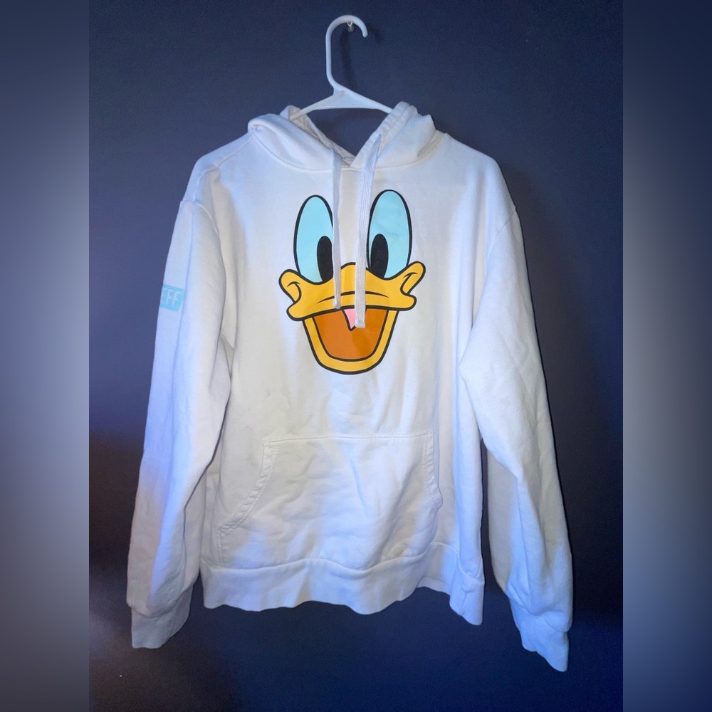 Donald Duck sweatshirt